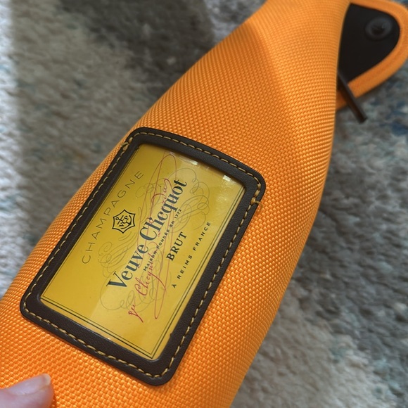 Wine & Champagne covers - Picture 2 of 6